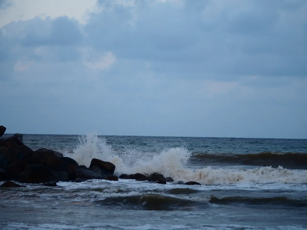 หาดแม่รำพึง
